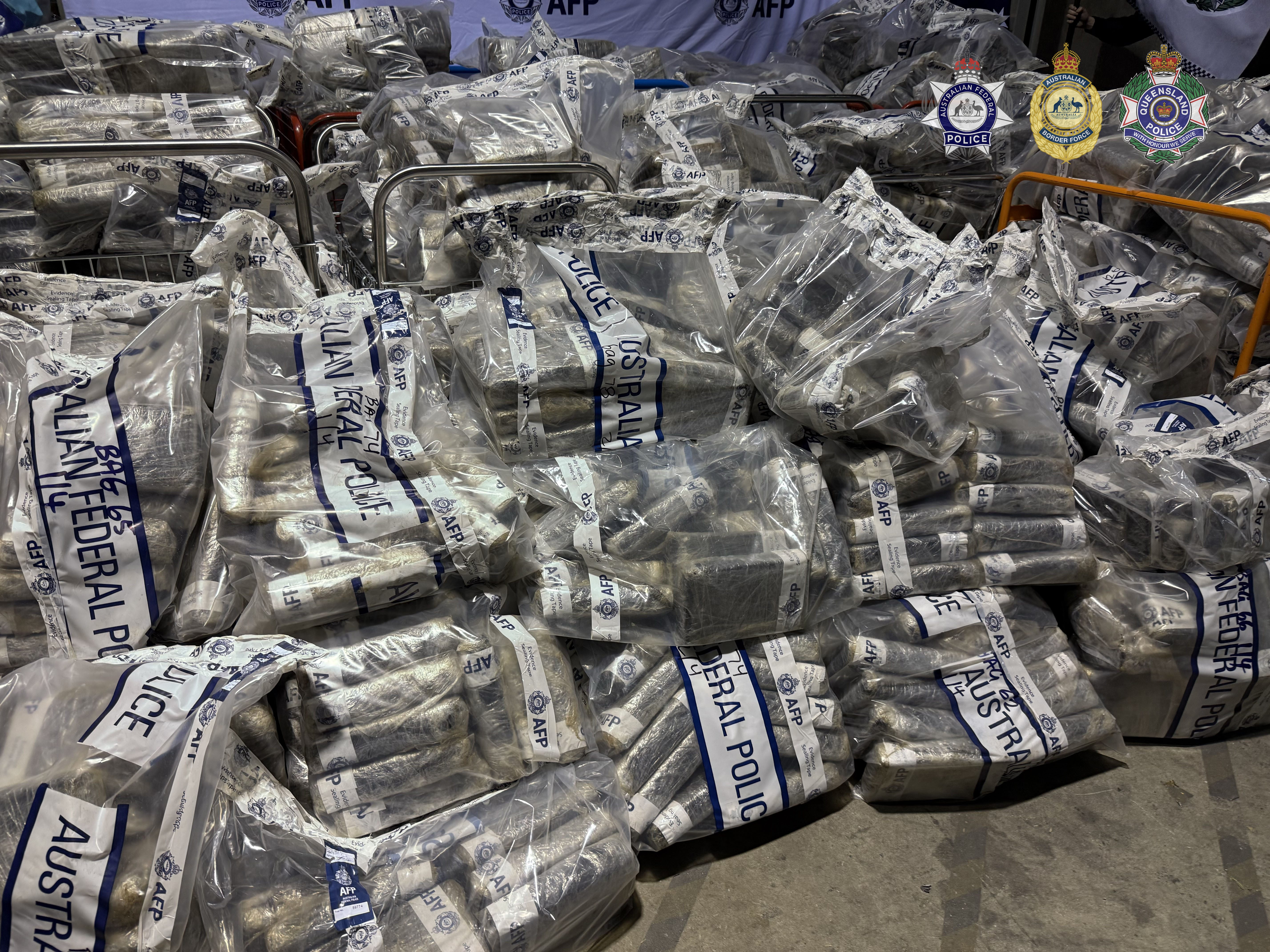 Drug discovery in Mackay leads to largest cocaine seizure in Australian history - 4MK