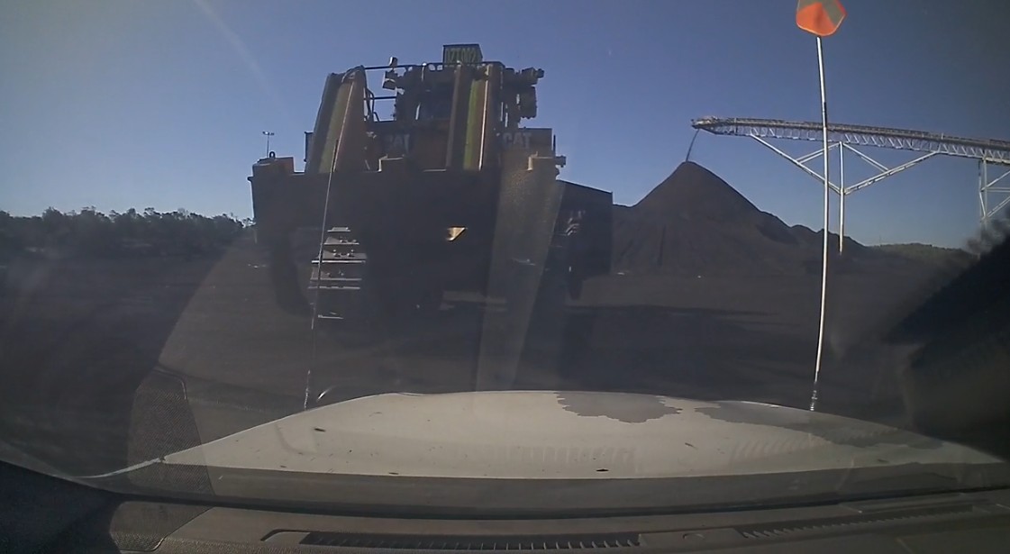 Bulldozer crushes ute at CQ mine